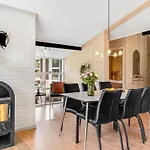 Brunetta - 800m From The Sea By Interhome *