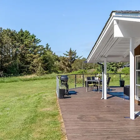 בית נופש Brunetta - 800m From The Sea In Nw Jutland By Interhome *